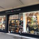 L'enseigne TOMMY HILFIGER recrute un Conseiller de Vente H/F sur Roubaix - CDD 35h