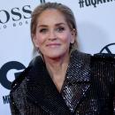 SHARON STONE se fait bloquer d'un site de rencontre. Les utilisateurs pensaient a un fake ..