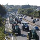 Les agriculteurs quittent Lille en convois