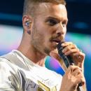 M.Pokora : Sa tournée menacée par le coronavirus, le chanteur pousse un coup de gueule