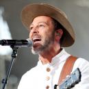 Prévu en septembre, le concert de Christophe Maé au Stade Pierre Mauroy est reporté