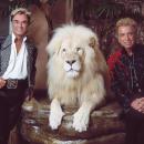 Le célèbre magicien Siegfried Fischbacher, du duo "Siegfried et Roy", est décédé à l'âge de 81 ans