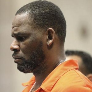 Le chanteur R Kelly reconnu coupable de crimes sexuels