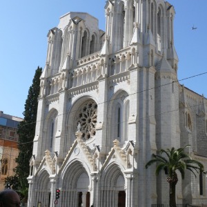 Un homme de 26 ans a pénétré dans la basilique Notre-Dame à Nice et s’est montré menaçant envers le sacristain