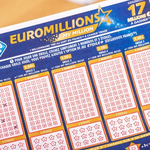 UN FRANÇAIS REMPORTE LA CAGNOTTE HISTORIQUE DE 220 MILLIONS D'EUROS