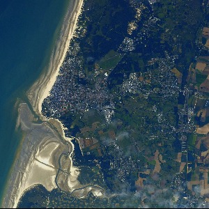 Avant de retrouver la terre ferme, Thomas Pesquet partage un cliché de Berck sur Mer !