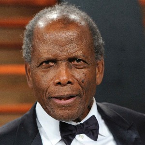 Sidney Poitier, le premier acteur noir à avoir remporté un Oscar, est mort