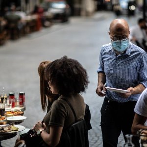 Le port du masque levé dans les lieux soumis au pass vaccinal