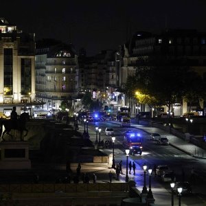 Paris : le policier qui avait tué 2 hommes sur le Pont Neuf a été mis en examen