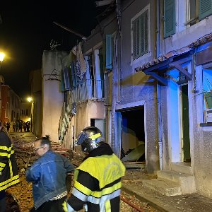 Un mort dans l'explosion d'un immeuble