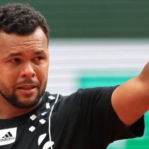 Les larmes de Jo Wilfried Tsonga hier à Roland Garros