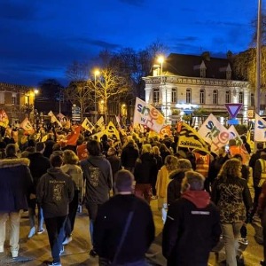 Plusieurs rassemblements hier soir dans la région, après l'utilisation du 49.3