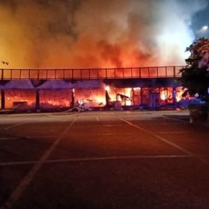 La violence a franchi un cap cette nuit un peu partout en France, après la mort de Nahel