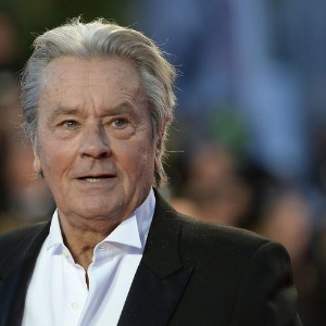 Les enfants d'Alain Delon portent plainte contre la dame de compagnie de ce dernier