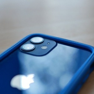 L'iphone 12 interdit à la vente en France