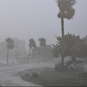 La Floride balayée par l'ouragan Milton, depuis cette nuit