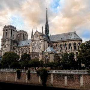 Rachida Dati propose de faire payer l'entrée à Notre Dame de Paris