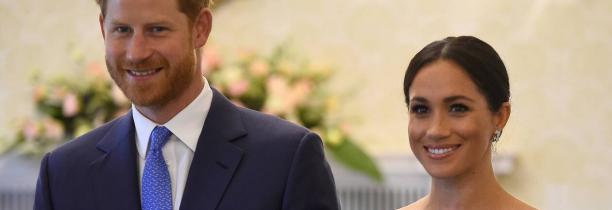 Le prince Harry et Meghan Markle qui renoncent à leur rôle de premier plan dans la famille royale britannique