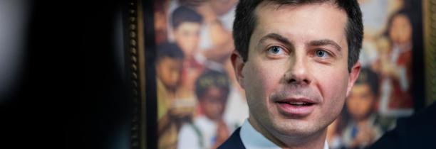 Primaires américaines : Pete Buttigieg en tête des résultats partiels dans l’Iowa