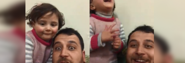 Ce père syrien fait rire sa fille face aux bombes VIDEO