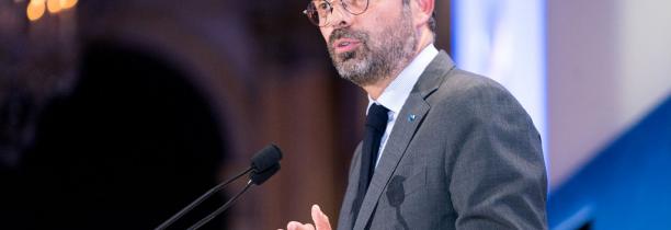 RETRAITE : Edouard Philippe passe en force le projet de loi avec l'article 49.3