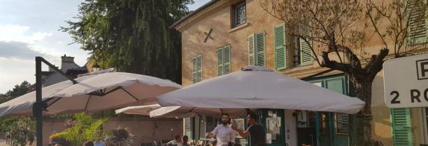 Réouverture des cafés et des restaurants : "le retour des jours heureux" pour Emmanuel Macron