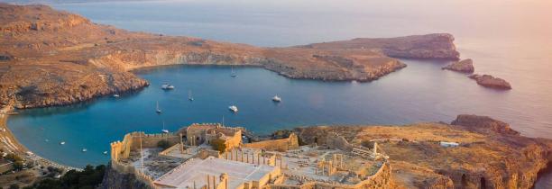 Crise dans le secteur du tourisme en Grèce : une fillette s'évanouit, affamée