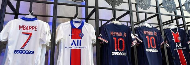 Interdit en premier temps, le maillot du PSG sera autorisé à Marseille ce dimanche.