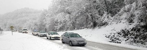 La vigilance orange "neige-verglas" désormais étendue à 32 départements