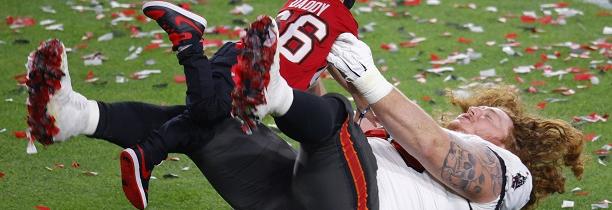 Super Bowl LV : Victoire de Tampa Bay et 7e victoire pour Tom Brady - Revoir le show de The Weeknd à la mi-temps