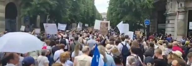 Lille Les Antivax étaient à Lille et dans la rue ce samedi