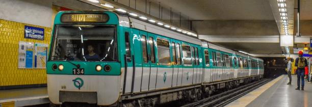 Insolite : Une petite fille est née ce matin sur la ligne 8 du métro parisien