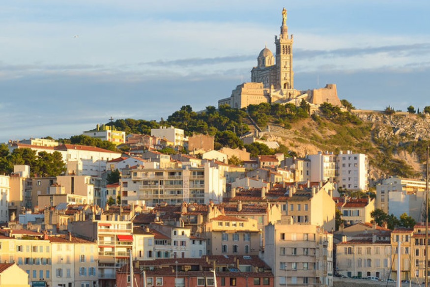 Marseille : Le maire Benoit Payan demande aux parents de ne pas mettre les enfants à l'école ce lundi