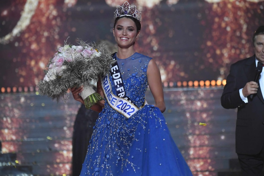 Miss France 2022 est Diane Leyre, Miss Île-de-France