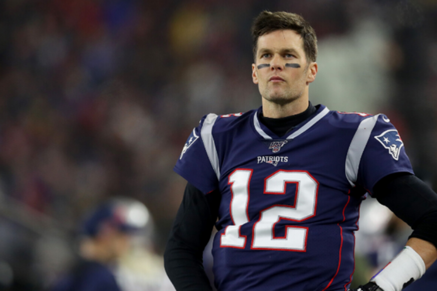 Le champion Tom Brady arrête sa carrière