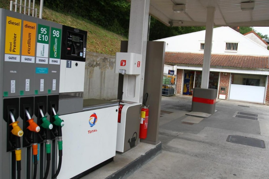 18 cts pour le carburant le 1er avril mais il faudra attendre au moins 3 semaines pour voir la baisse de prix