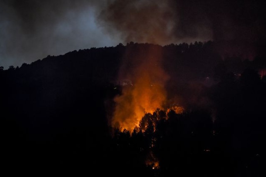 Un méga feu s'est déclaré dans le Gard