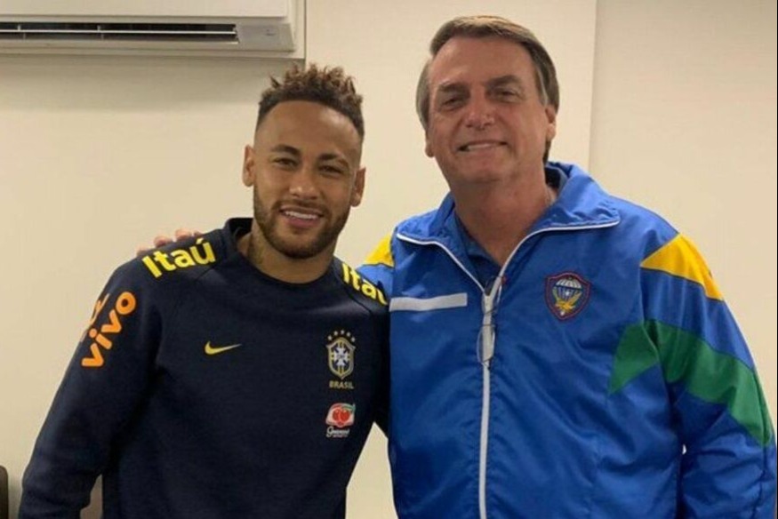 Neymar affiche son soutien à Jair Bolsonaro, le président brésilien d'extrême droite