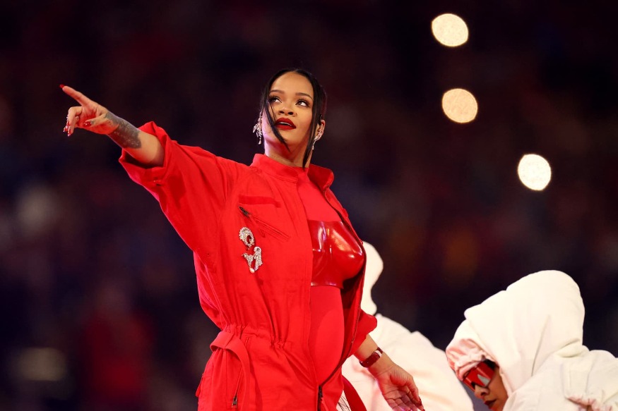 La surprise de Rihanna, à la mi-temps du Superbowl