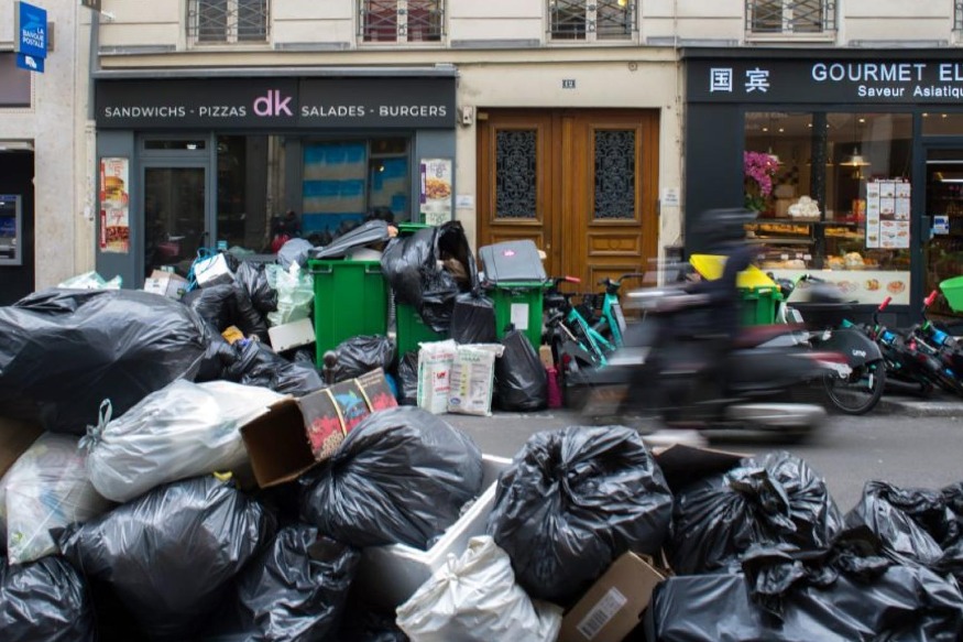 La grève des éboueurs reprend aujourd'hui à Paris